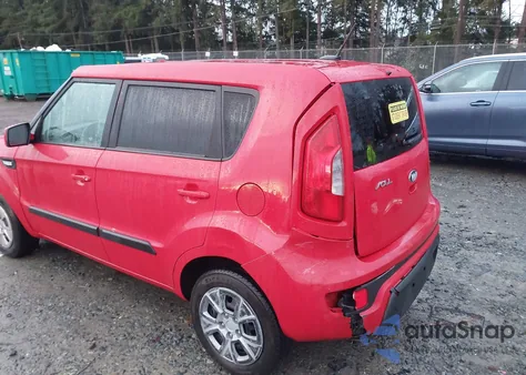 2013 Kia Soul z USA, uszkodzony, nr VIN KNDJT2A58D7621422